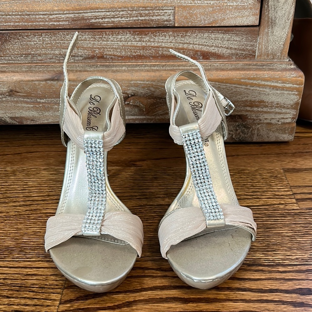 Beautiful sparkle nude shoes for prom or wedding!